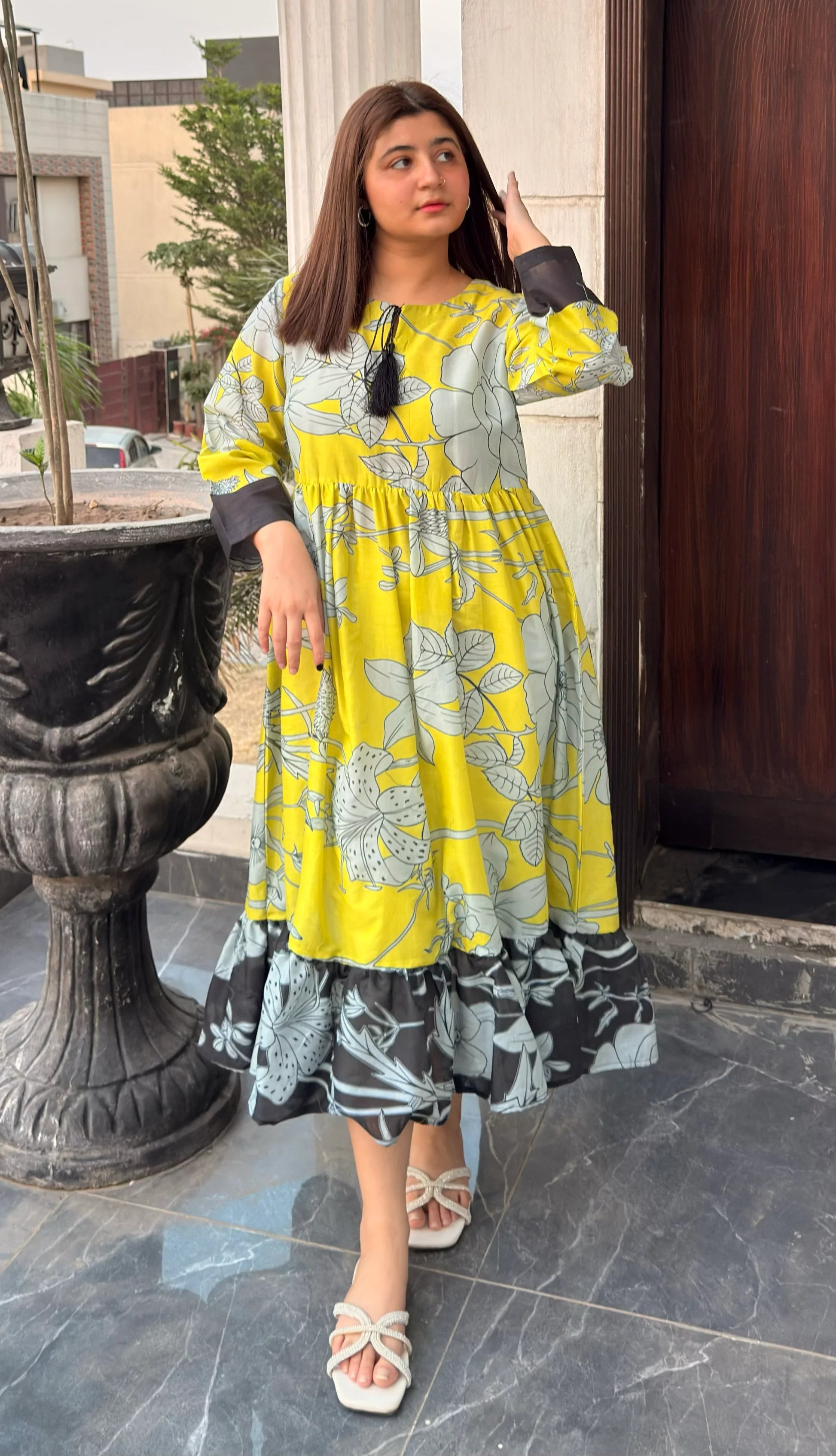 Tailor Master – Yellow Floral Maxi Dress with Black Contrast Hem